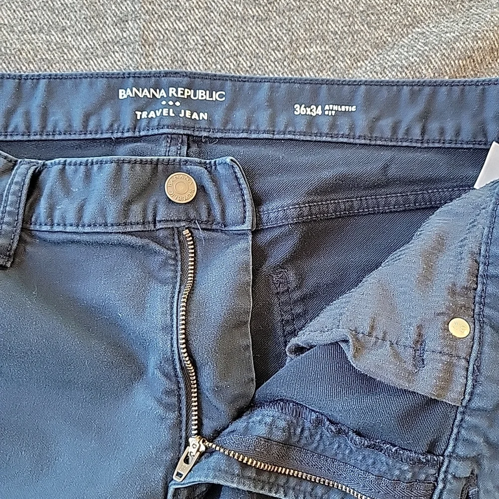 Banana Republic Travel Jeans Men's‎ 36x34 (36x32) Navy Blue Athletic Tapered Fit